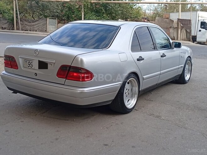 Mercedes E 230 1997, 356,253 km - 2.3 l - Bakı