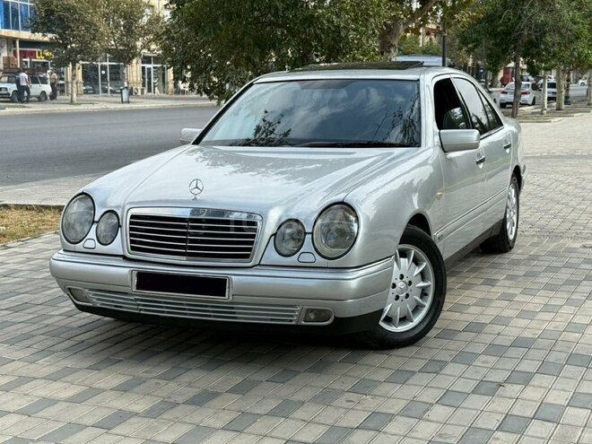 Mercedes E 240 1999, 298,652 km - 2.4 l - Gəncə