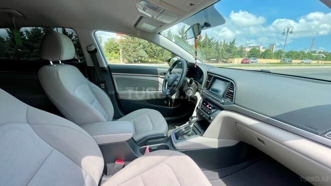 Hyundai Elantra 2016, 84,000 km - 2.0 l - Bakı