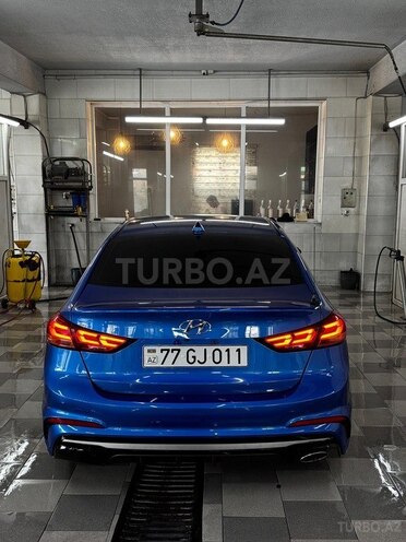 Hyundai Elantra 2017, 134,200 km - 1.6 l - Bakı