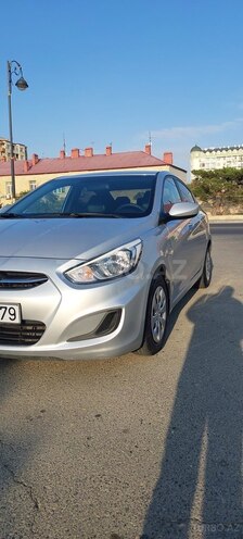 Hyundai Accent 2015, 136,000 km - 1.6 л - Bakı