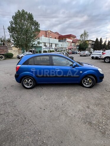 Kia Rio 2005, 330,000 km - 1.6 l - Masallı
