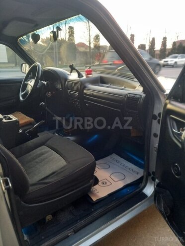 GAZ 31105 2005, 285,000 km - 2.3 l - Bakı