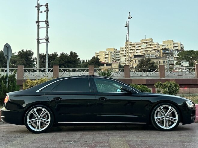 Audi A8 2011, 134,000 km - 4.2 l - Bakı