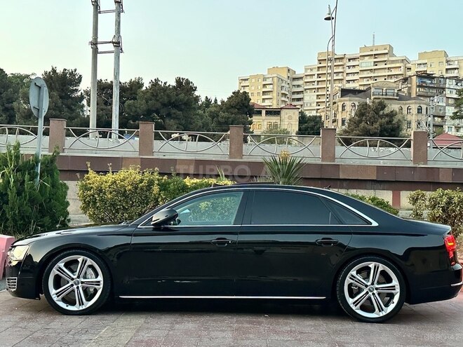 Audi A8 2011, 134,000 km - 4.2 l - Bakı