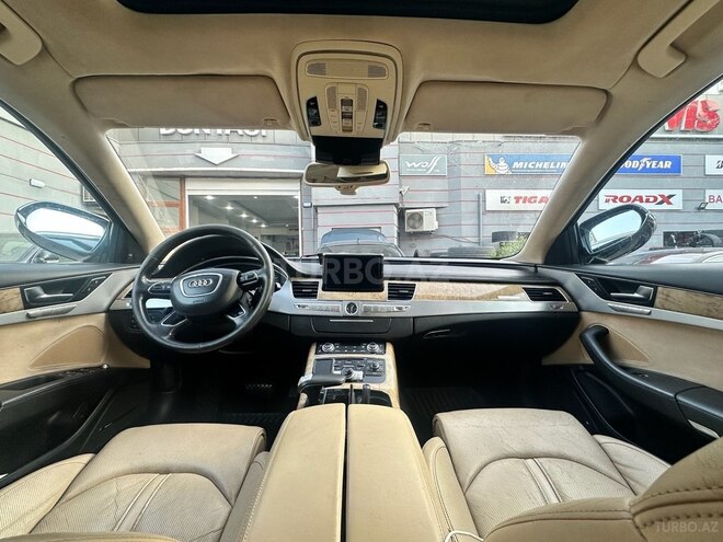 Audi A8 2011, 134,000 km - 4.2 l - Bakı