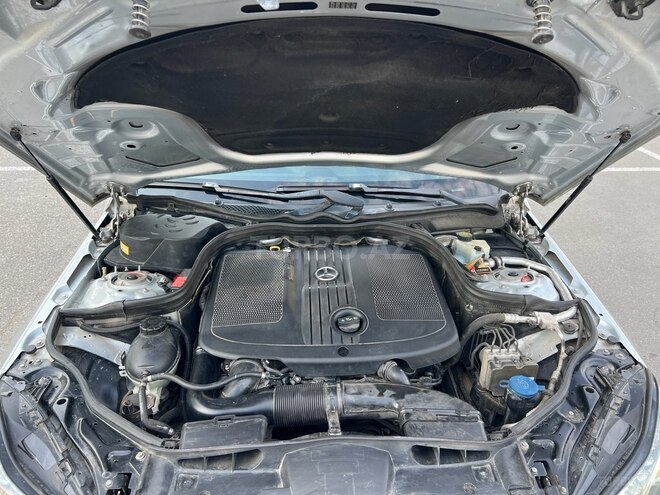 Mercedes E 220 2014, 257,000 km - 2.1 l - Bakı