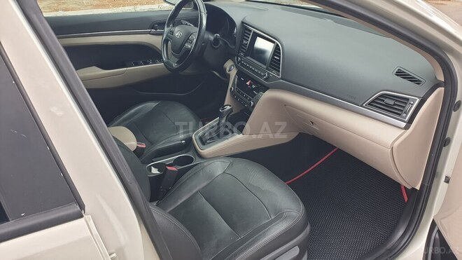 Hyundai Elantra 2017, 129,263 km - 2.0 л - Bakı