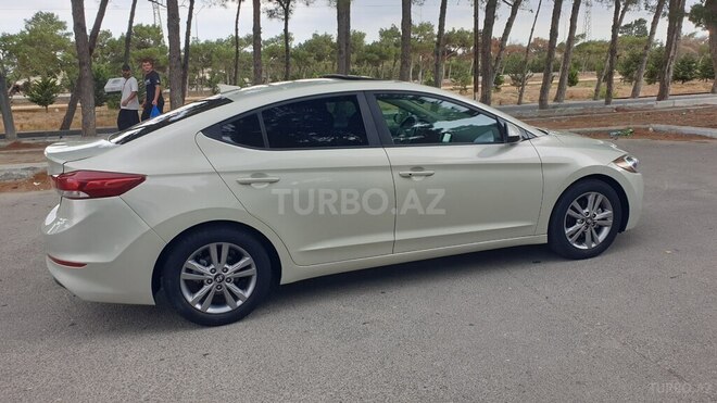 Hyundai Elantra 2017, 129,263 km - 2.0 л - Bakı