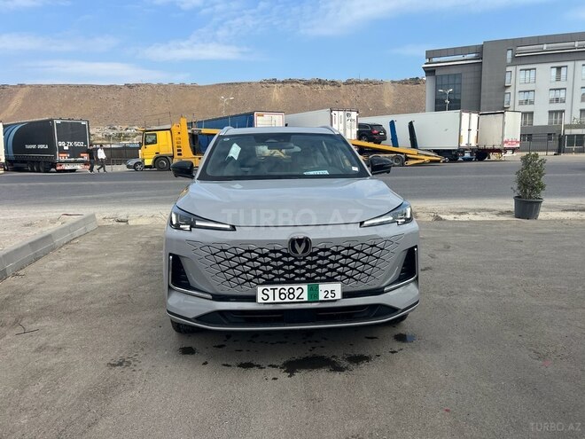 Changan CS 55 Plus 2025, 0 km - 1.5 л - Bakı