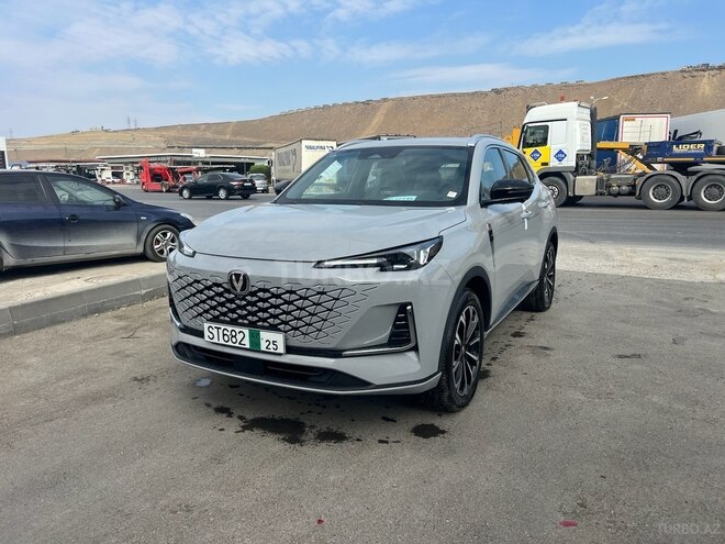 Changan CS 55 Plus 2025, 0 km - 1.5 л - Bakı