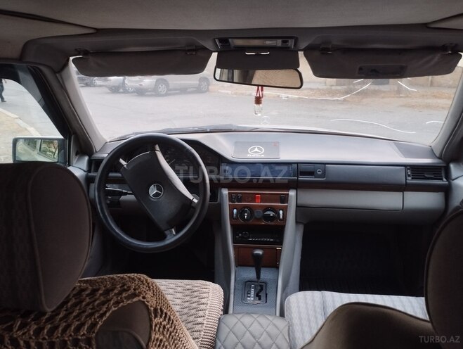 Mercedes E 230 1990, 475,000 km - 2.3 l - Bakı