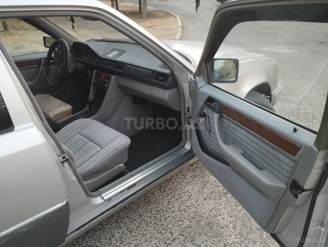 Mercedes E 230 1990, 475,000 km - 2.3 l - Bakı