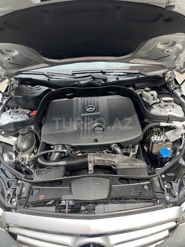 Mercedes E 250 4MATIC 2014, 282,000 km - 2.1 л - Bakı