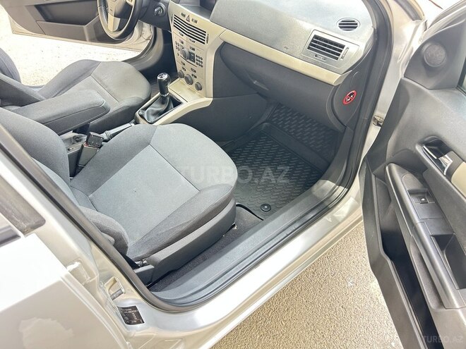 Opel Astra 2007, 232,000 km - 1.4 l - Bakı