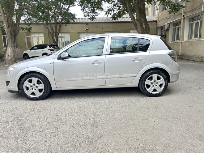 Opel Astra 2007, 232,000 km - 1.4 l - Bakı