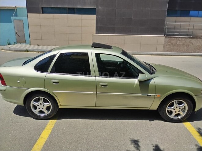 Opel Vectra 1998, 298,000 km - 2.0 л - Sumqayıt