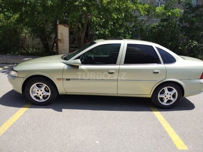 Opel Vectra 1998, 298,000 km - 2.0 л - Sumqayıt
