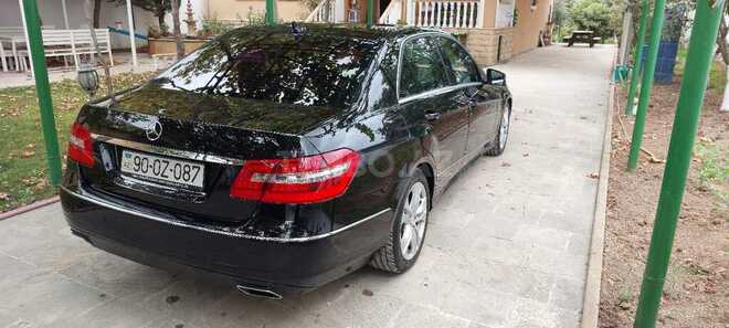Mercedes E 200 2011, 242,000 km - 1.8 l - Bakı