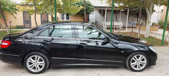 Mercedes E 200 2011, 242,000 km - 1.8 l - Bakı