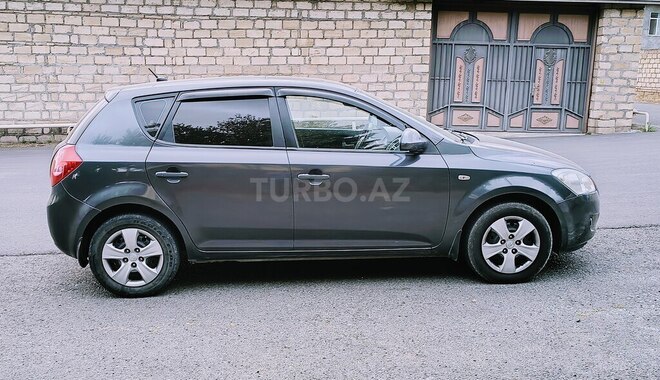 Kia Ceed 2008, 257,000 km - 2.0 л - Oğuz