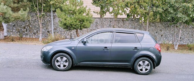 Kia Ceed 2008, 257,000 km - 2.0 л - Oğuz