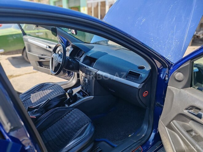 Opel Astra 2005, 265,000 km - 1.4 l - Bakı