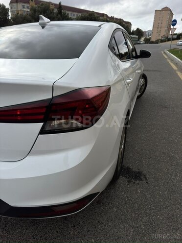 Hyundai Elantra 2019, 127,138 km - 2.0 л - Bakı