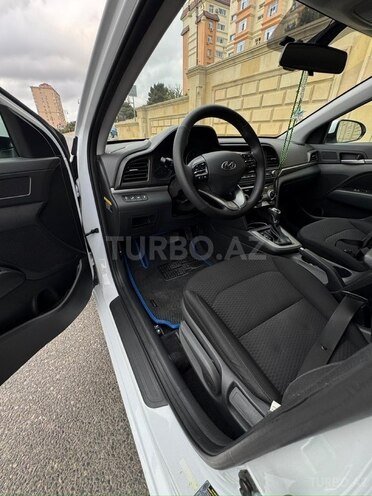 Hyundai Elantra 2019, 127,138 km - 2.0 л - Bakı