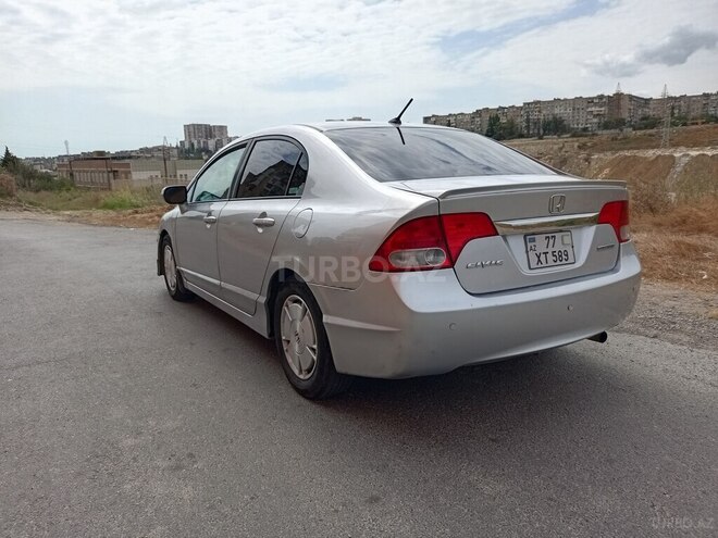 Honda Civic 2010, 330,000 km - 1.3 л - Bakı