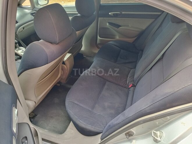 Honda Civic 2010, 330,000 km - 1.3 л - Bakı