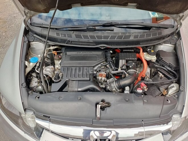 Honda Civic 2010, 330,000 km - 1.3 л - Bakı