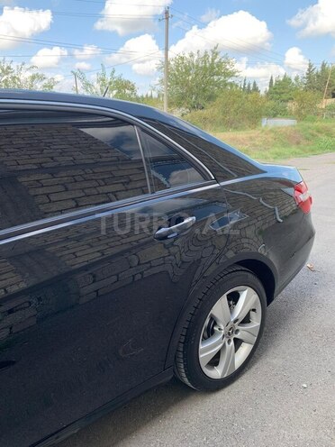 Mercedes E 220 2010, 180,000 km - 2.1 l - Xaçmaz