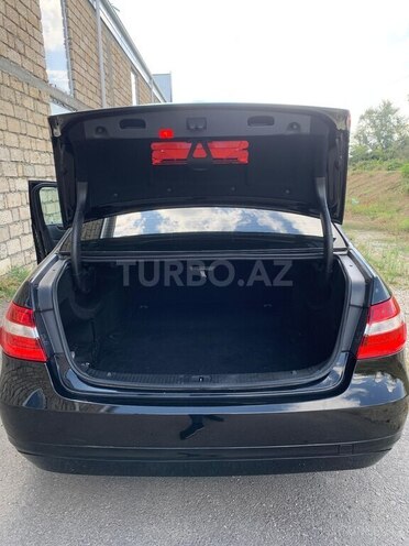 Mercedes E 220 2010, 180,000 km - 2.1 l - Xaçmaz