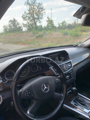 Mercedes E 220 2010, 180,000 km - 2.1 l - Xaçmaz
