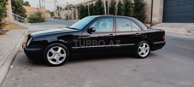 Mercedes E 240 2000, 353,000 km - 2.4 l - Bakı
