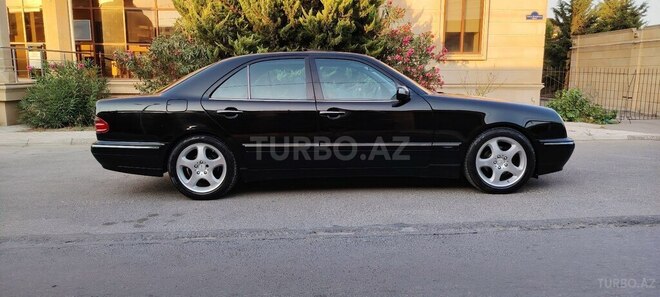Mercedes E 240 2000, 353,000 km - 2.4 l - Bakı