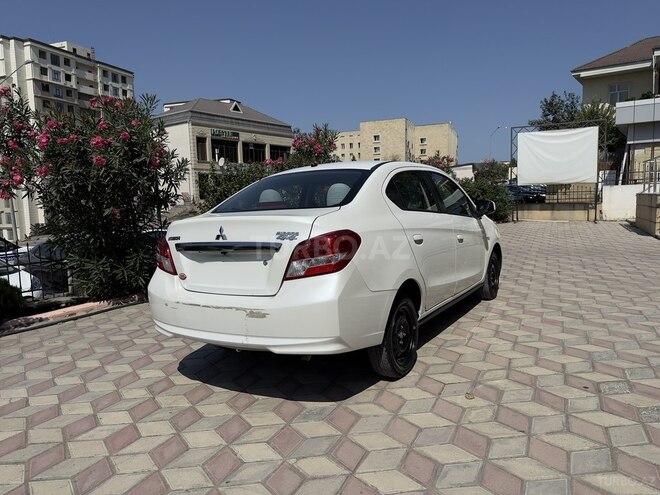 Mitsubishi Mirage 2018, 84,200 km - 1.2 л - Bakı