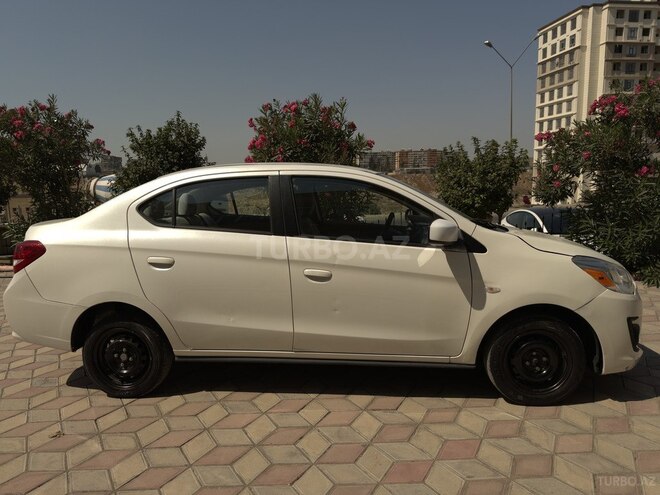 Mitsubishi Mirage 2018, 84,200 km - 1.2 л - Bakı