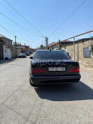Mercedes E 320 2001, 357,180 km - 3.2 л - Bakı