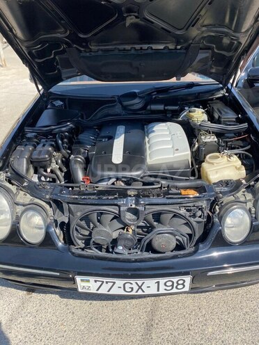 Mercedes E 320 2001, 357,180 km - 3.2 л - Bakı