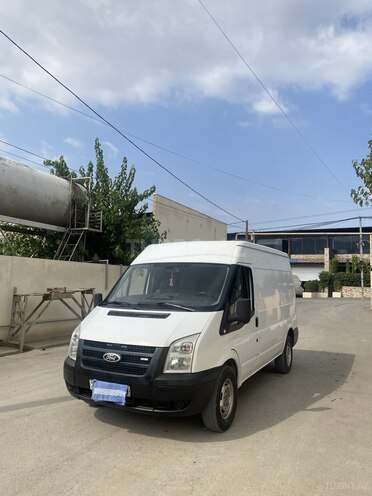 Ford Transit-2