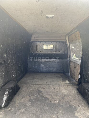 Ford Transit-8