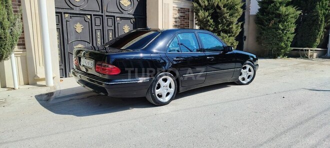 Mercedes E 240 2000, 353,000 km - 2.4 l - Bakı
