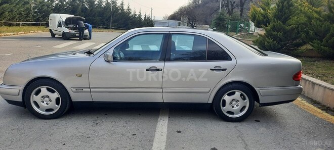 Mercedes E 240 1999, 390,000 km - 2.4 л - Oğuz