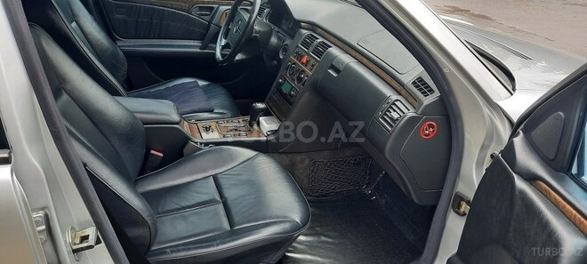 Mercedes E 240 1999, 390,000 km - 2.4 л - Oğuz