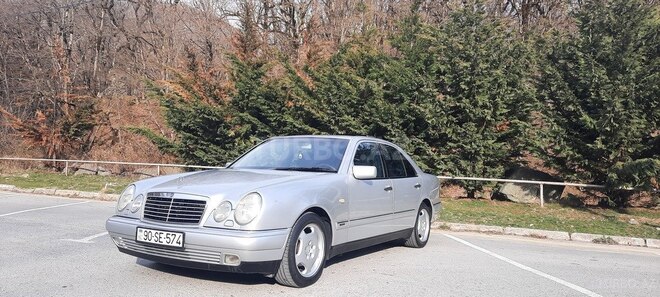Mercedes E 240 1999, 390,000 km - 2.4 л - Oğuz