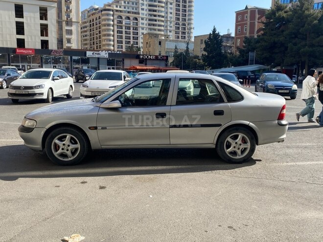 Opel Vectra 1998, 450,000 km - 1.6 l - Bakı