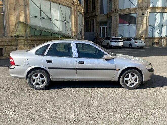 Opel Vectra 1998, 450,000 km - 1.6 l - Bakı