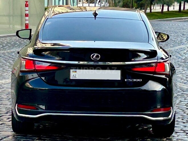 Lexus ES 300h 2022, 41,000 km - 2.5 l - Bakı